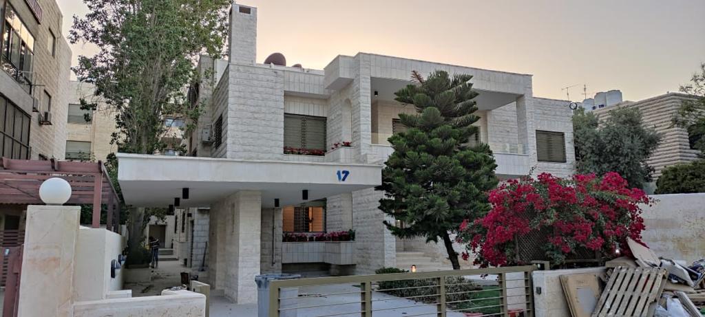 Semi Furnished Villa for Rent in Abdoun